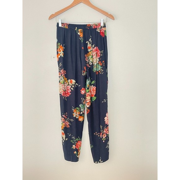 Zara Floral Pants - Picture 4 of 10